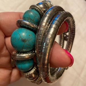 Fabulous and fun silver-like beads bracelet!